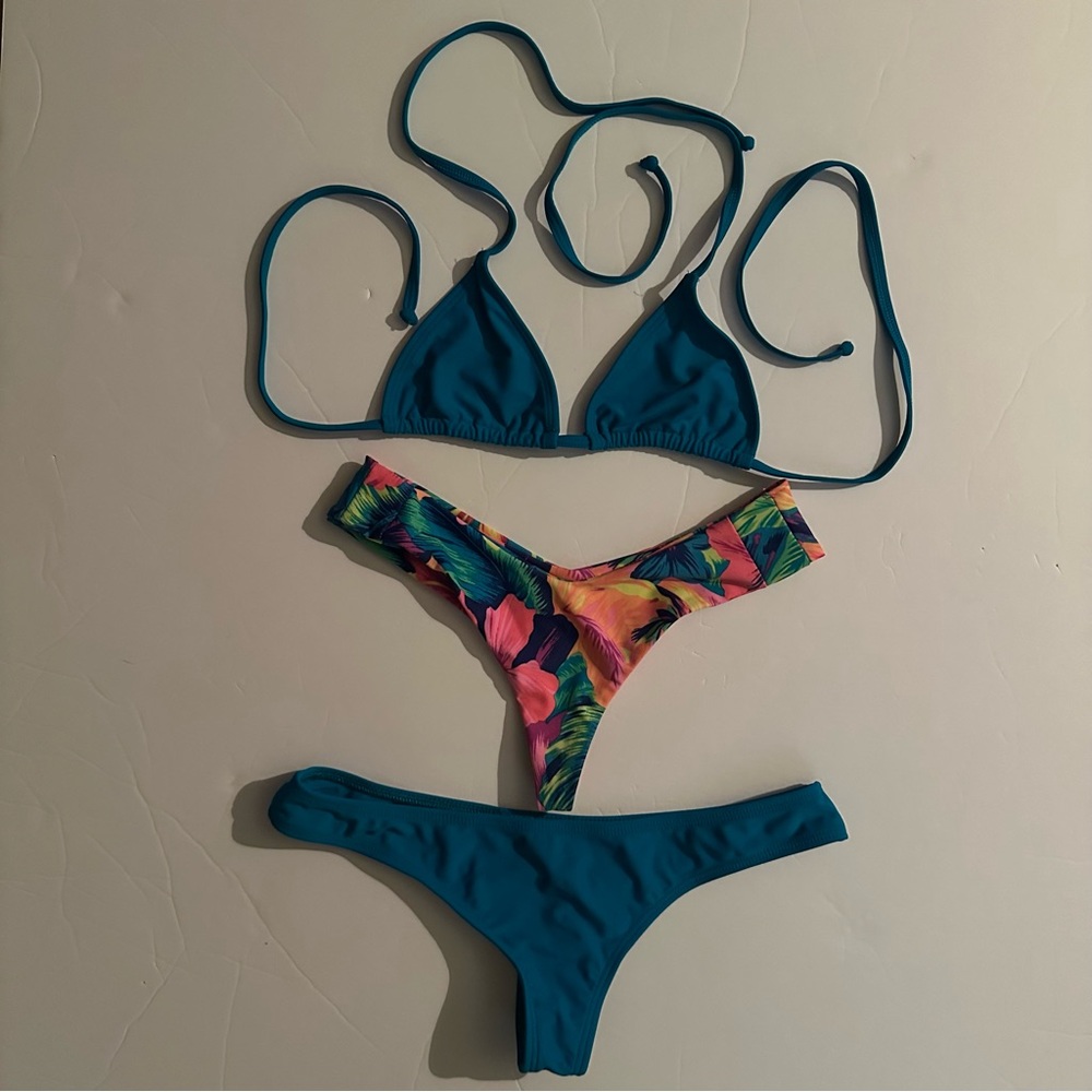 Stone Fox Swim Tropical Print bikini size small Tucker bottoms